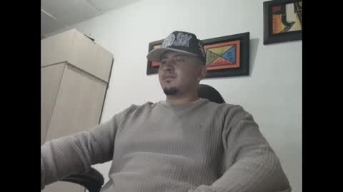 Snapshot of magic_milk23 chatting on October 17, 2025, 2:59 am magic_milk23 online show from October 17, 2025, 2:59 am