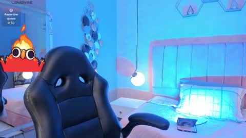 Snapshot of magic_vera chatting on October 11, 2025, 11:31 am Vera online show from October 11, 2025, 11:31 am