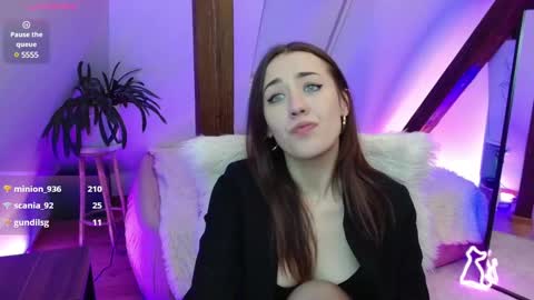 Snapshot of magic_zooey chatting on December 28, 2024, 9:30 pm Zooey online show from December 28, 2024, 9:30 pm