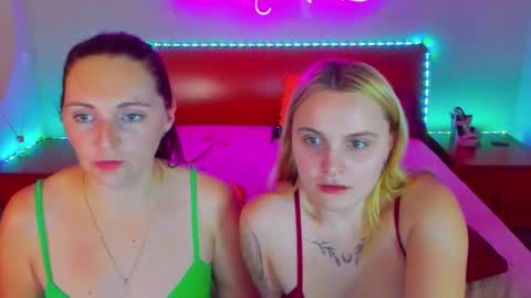 Lili and Bella online show from December 13, 2024, 5:21 pm