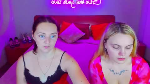 Lili and Bella online show from December 16, 2024, 7:48 am