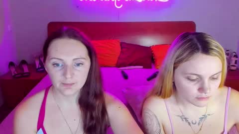 Lili and Bella online show from February 2, 2025, 10:24 am