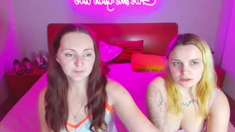 Lili and Bella online show from February 16, 2025, 10:10 am
