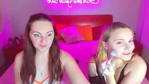 Lili and Bella online show from February 18, 2025, 7:21 am