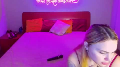Lili and Bella online show from March 6, 2025, 7:14 am