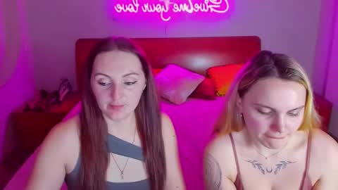 Lili and Bella online show from March 12, 2025, 7:46 am