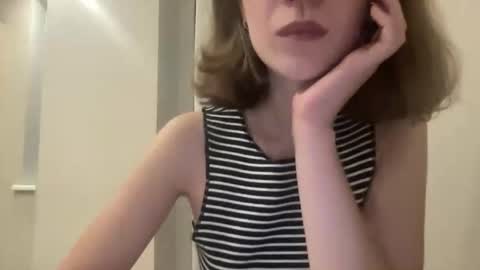 Snapshot of magicgirl50053 chatting on November 3, 2025, 6:53 pm magicgirl50053 online show from November 3, 2025, 6:53 pm