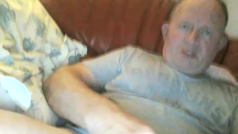 Snapshot of magicman250 chatting on June 14, 2026, 12:08 am magicman250 online show from June 14, 2026, 12:08 am