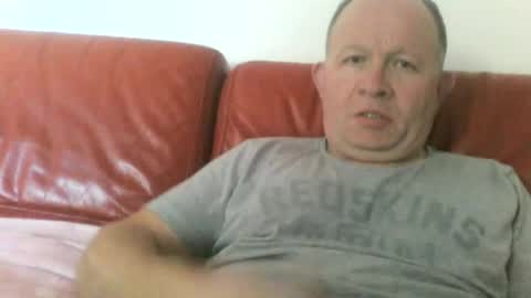 Snapshot of magicman250 chatting on June 14, 2026, 5:53 am magicman250 online show from June 14, 2026, 5:53 am