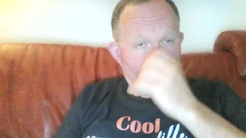 Snapshot of magicman250 chatting on June 16, 2026, 7:49 pm magicman250 online show from June 16, 2026, 7:49 pm
