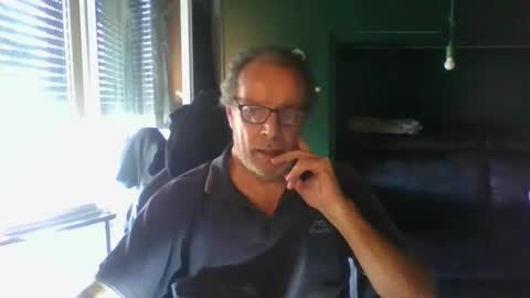 magicomerlino63 online show from September 14, 2025, 1:32 pm