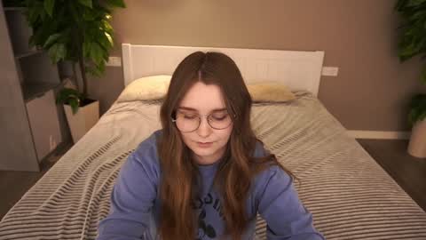 Emily online show from December 12, 2024, 2:00 pm