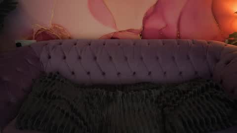 Emily online show from November 17, 2025, 1:28 pm