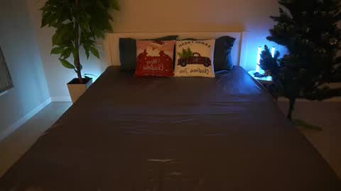 Emily online show from December 19, 2025, 6:53 am