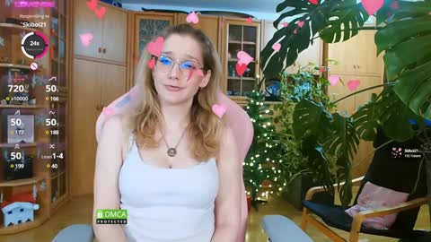 Nicole online show from December 18, 2024, 4:31 am