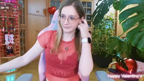 Nicole online show from February 15, 2025, 6:44 am