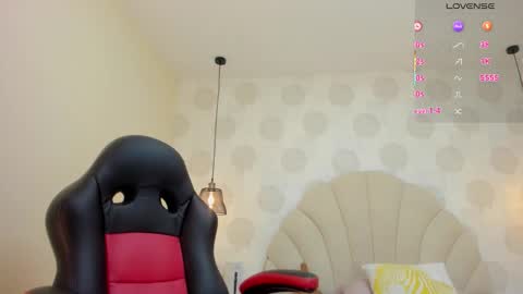 magievans1 online show from November 27, 2025, 2:35 am