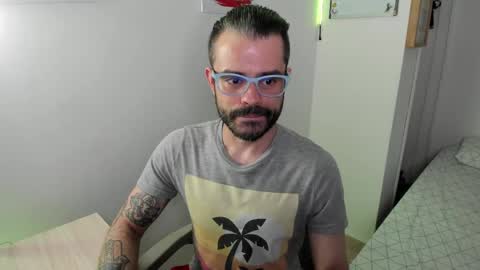     online show from May 15, 2026, 2:51 am