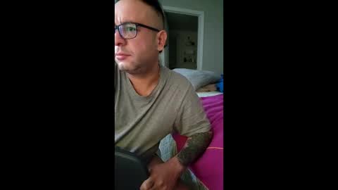 Diandlin online show from April 24, 2026, 5:15 pm