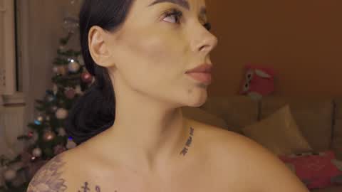 Snapshot of magyc_bri chatting on December 29, 2024, 10:14 pm magyc_bri online show from December 29, 2024, 10:14 pm