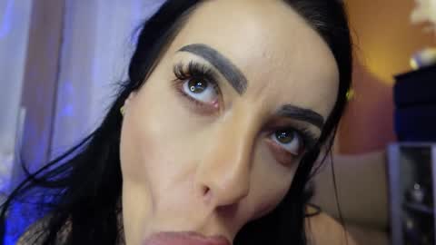 Snapshot of magyc_bri chatting on February 7, 2025, 10:20 pm magyc_bri online show from February 7, 2025, 10:20 pm