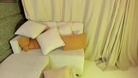 Snapshot of maha_walton chatting on June 3, 2026, 4:26 am maha_walton online show from June 3, 2026, 4:26 am