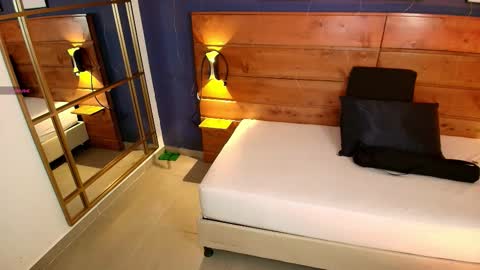 Snapshot of mahia_queen chatting on October 16, 2025, 11:44 am Dani online show from October 16, 2025, 11:44 am