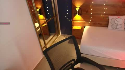 Snapshot of mahia_queen chatting on October 23, 2025, 11:09 am Dani online show from October 23, 2025, 11:09 am