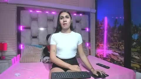 mahiara hot online show from July 27, 2026, 12:23 pm