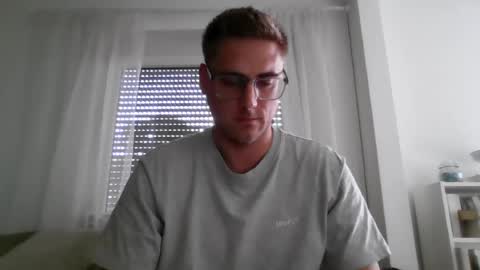 Snapshot of mahrcuhs chatting on July 25, 2026, 11:19 am mahrcuhs online show from July 25, 2026, 11:19 am
