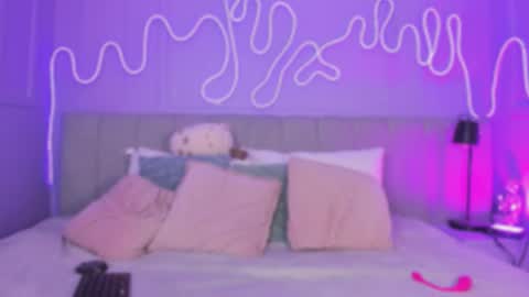 Snapshot of mai_higurashi chatting on October 25, 2025, 8:36 pm Mai online show from October 25, 2025, 8:36 pm