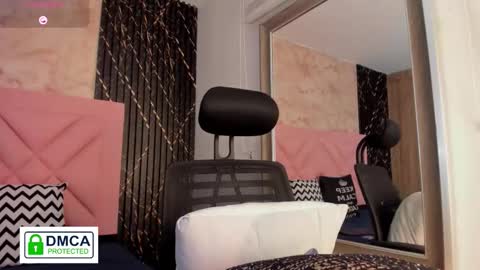 maia__bianchi online show from January 8, 2026, 4:20 pm