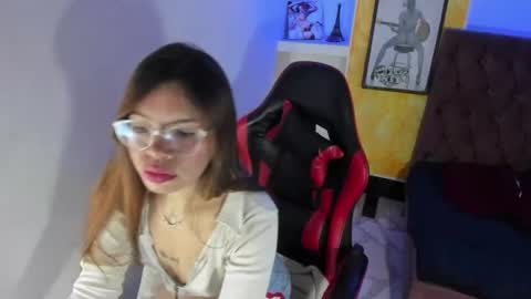 Snapshot of maia_blaze chatting on June 22, 2026, 12:46 pm Maia online show from June 22, 2026, 12:46 pm