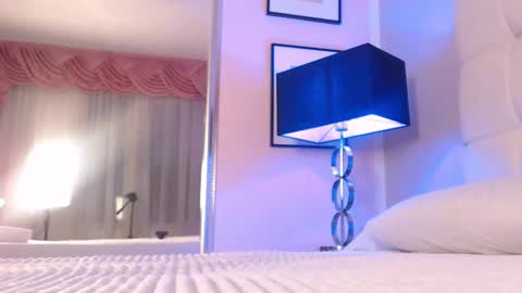 Maia Reficco online show from March 4, 2026, 12:22 pm