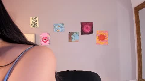 Snapshot of maia_w10 chatting on July 2, 2026, 12:33 pm Maia online show from July 2, 2026, 12:33 pm