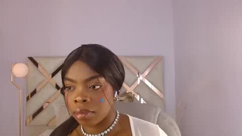 Maia Charris online show from June 25, 2026, 12:09 pm