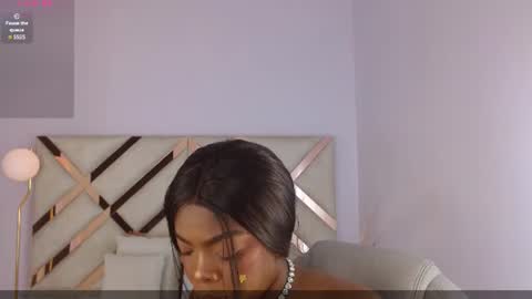 Maia Charris online show from June 26, 2026, 12:20 pm