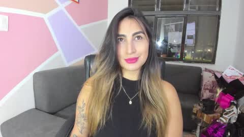   online show from November 28, 2025, 2:47 am