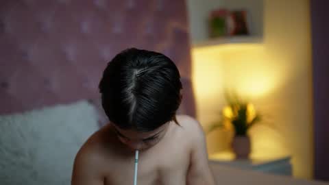 Snapshot of maiamini chatting on September 15, 2025, 8:14 am Maia online show from September 15, 2025, 8:14 am