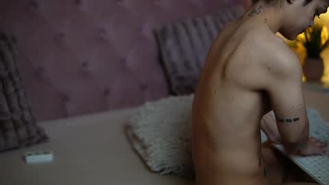 Snapshot of maiamini chatting on September 15, 2025, 8:20 pm Maia online show from September 15, 2025, 8:20 pm