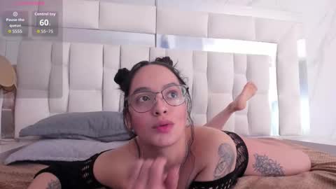 Maia  online show from March 13, 2026, 1:07 pm