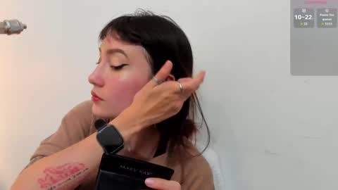 Snapshot of maibys_cute chatting on September 25, 2025, 4:38 am maibys online show from September 25, 2025, 4:38 am