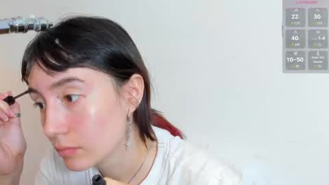 Snapshot of maibys_cute chatting on October 1, 2025, 3:34 am maibys online show from October 1, 2025, 3:34 am