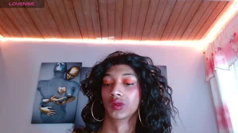 Bella Maidi online show from December 7, 2024, 4:14 pm