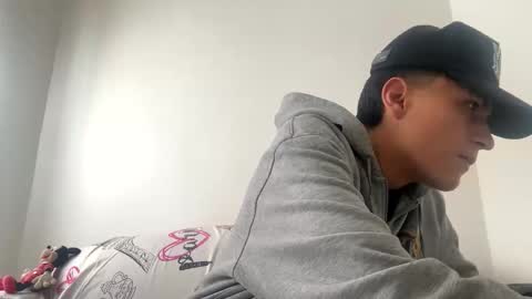 maikitol online show from April 23, 2026, 3:25 pm