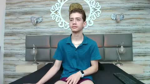 maikol_newman online show from April 17, 2026, 12:41 pm