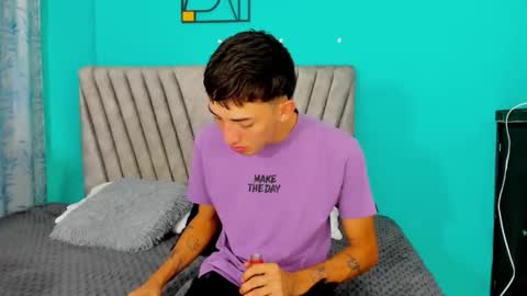 Maikol online show from April 1, 2026, 12:28 pm