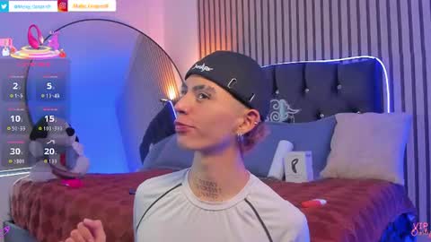 maiky_cooper01 online show from July 13, 2026, 6:44 pm