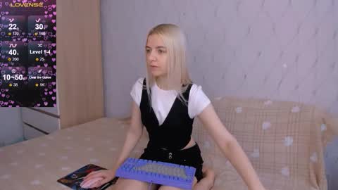 Snapshot of mailin_harrington chatting on February 17, 2026, 4:09 am Your kitty online show from February 17, 2026, 4:09 am