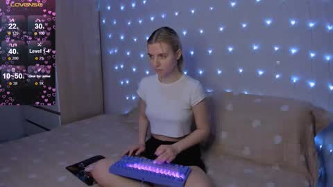 Snapshot of mailin_harrington chatting on March 26, 2026, 3:50 pm Your kitty online show from March 26, 2026, 3:50 pm